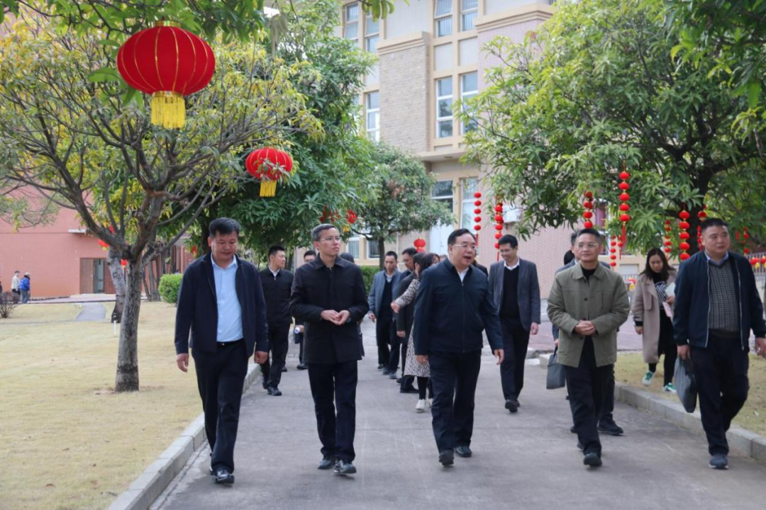 省廳丁紅都書記蒞清：調研養老福祉，傳遞新春溫情