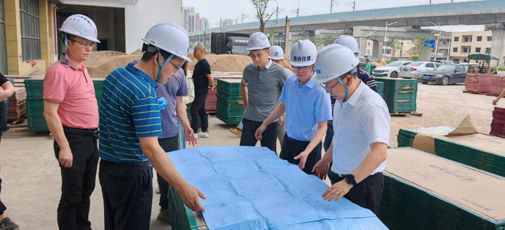 市住房城鄉建設局主要領導帶隊開展“五一”節前安全生產及消防檢查工作